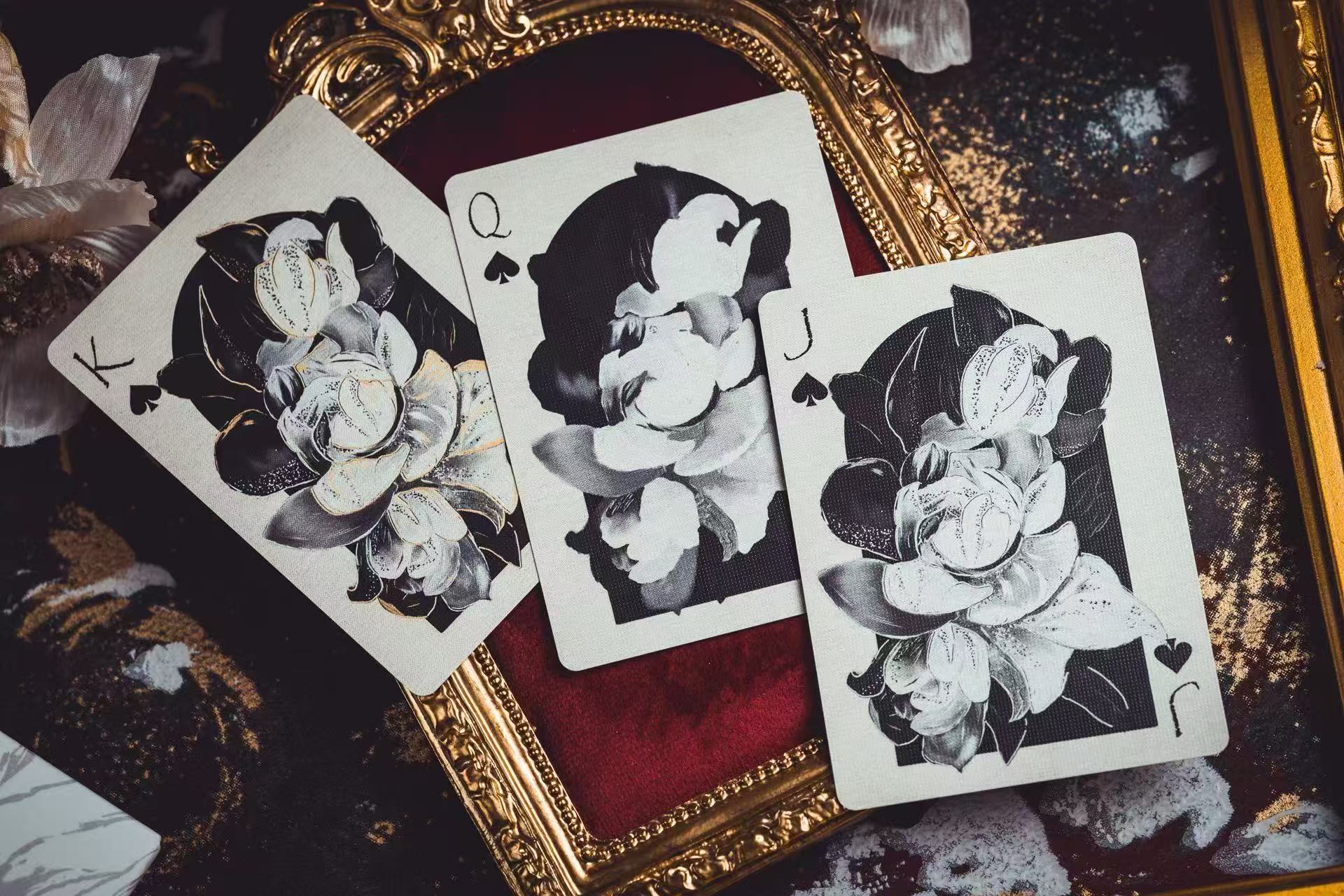 MANMIAO - Nameless Flower – Where Curves Become Art