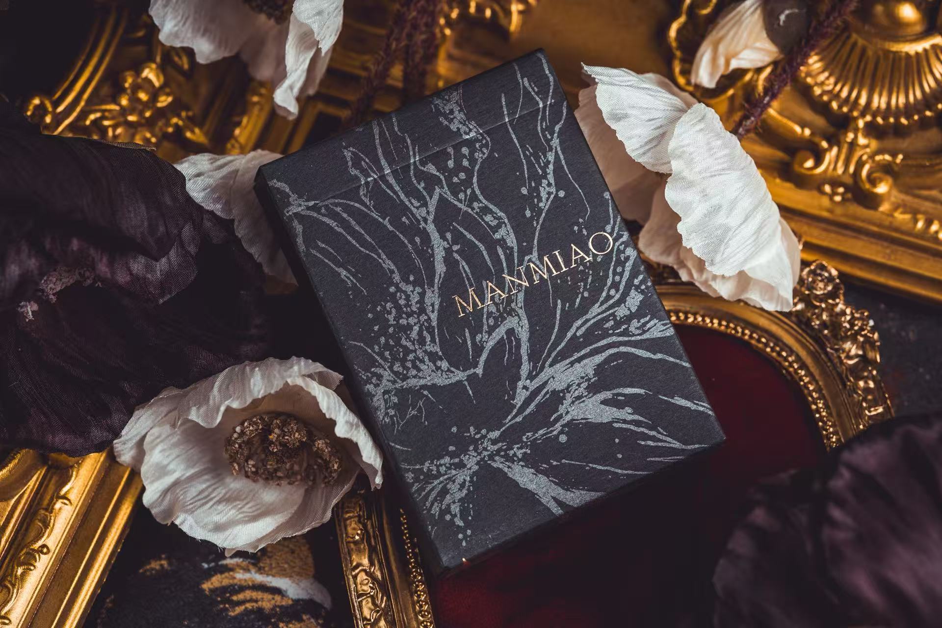 MANMIAO - Nameless Flower – Where Curves Become Art