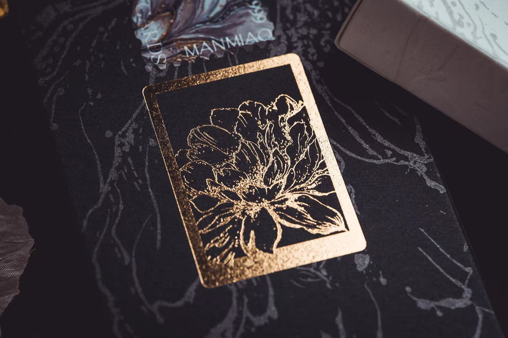 MANMIAO - Nameless Flower – Where Curves Become Art