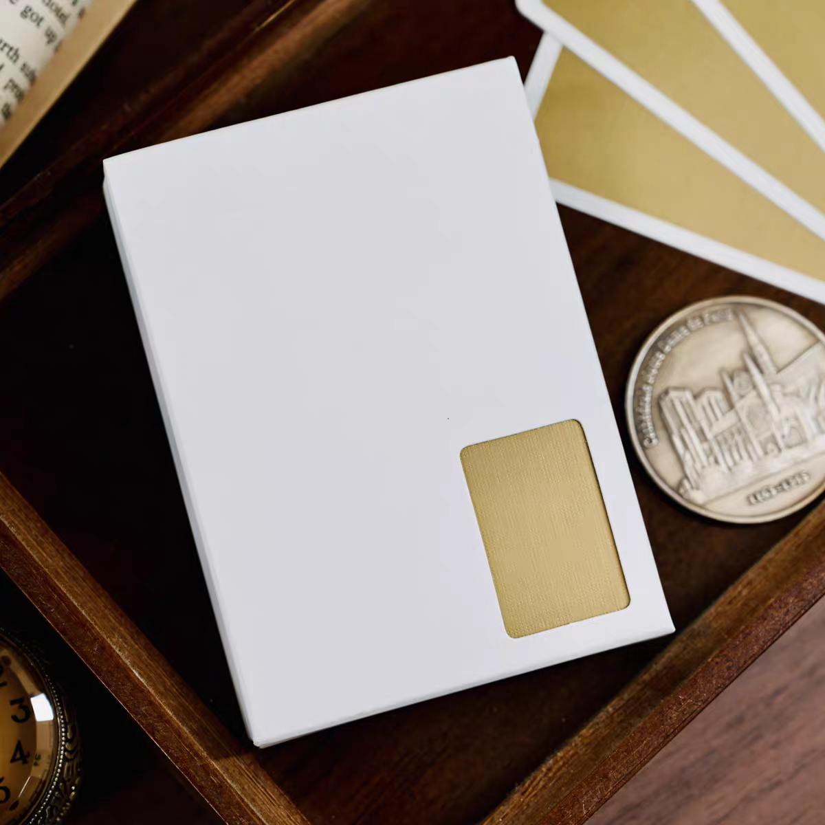 Pure White Card（Metallic ink）