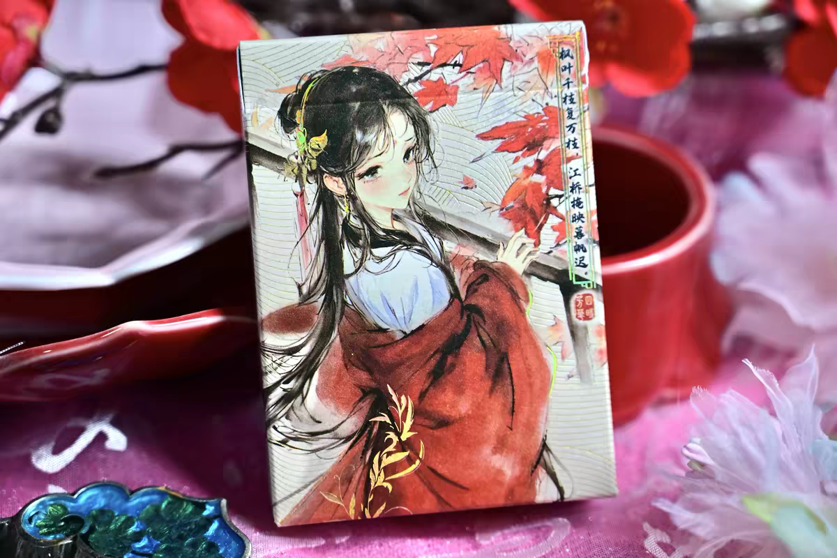 Four Seasons' Splendor —— Autumn Goddess