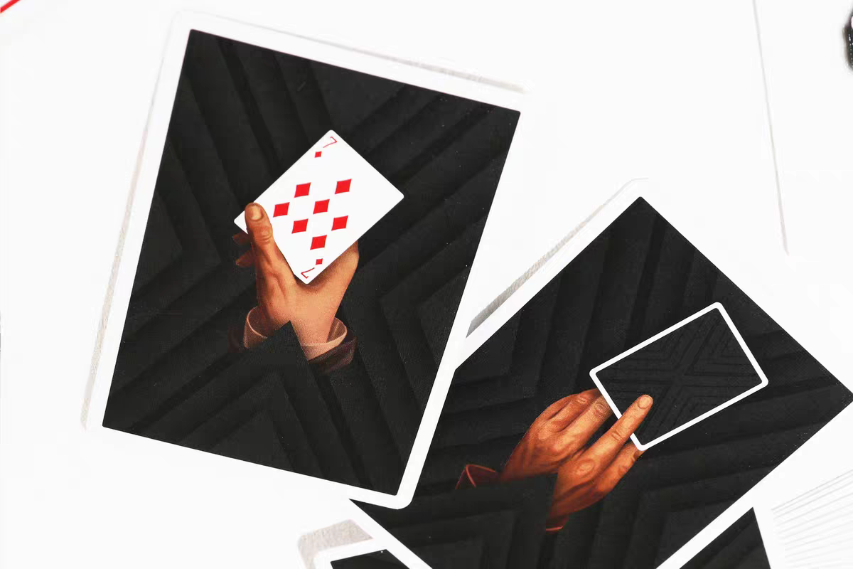 Yuci Aurora Playing Cards