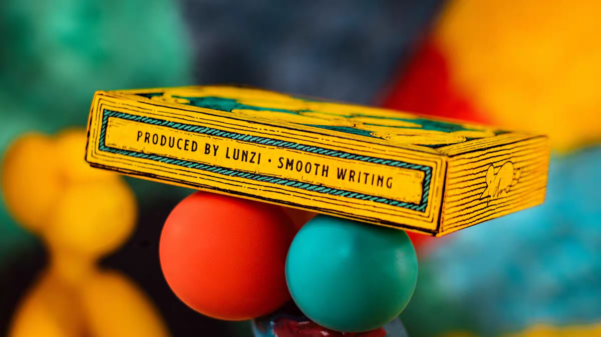 Balloon Dog Playing Cards